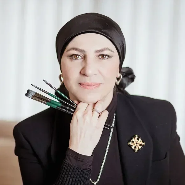 גליה — האמנית בסטודיו